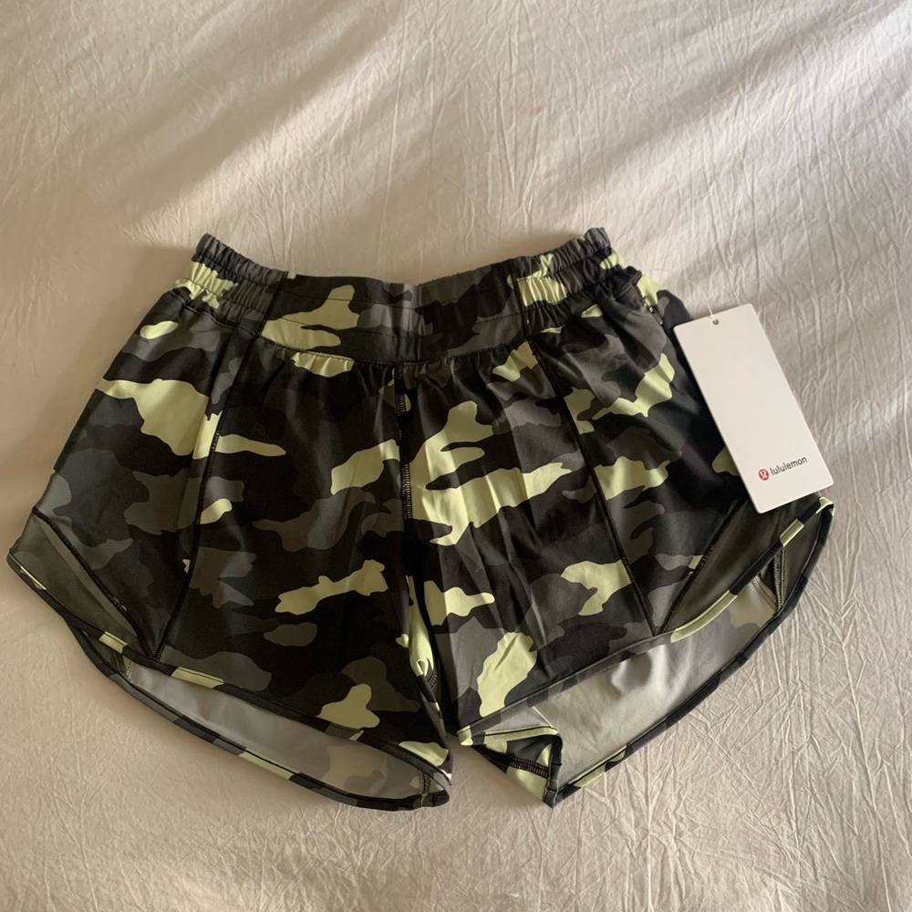 NWT 💚 Lululemon shorts !!!